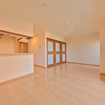 エアコン完備のリビング13.3帖♪