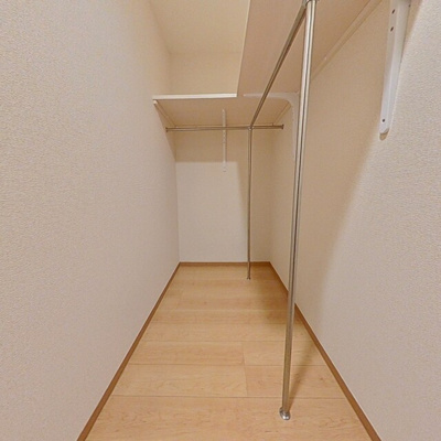 広々ウォークインクローゼット♪