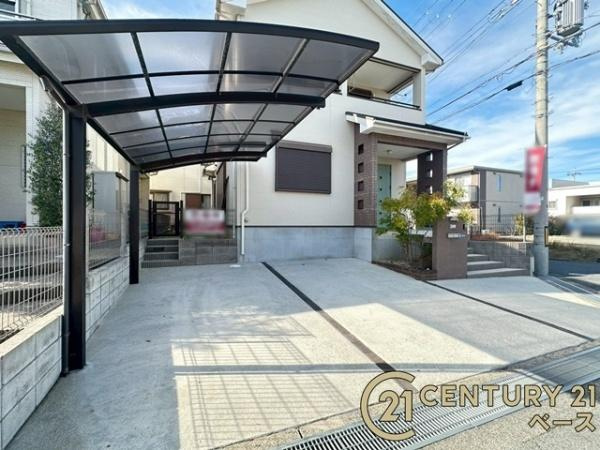 香芝市真美ケ丘５丁目　一戸建の駐車場