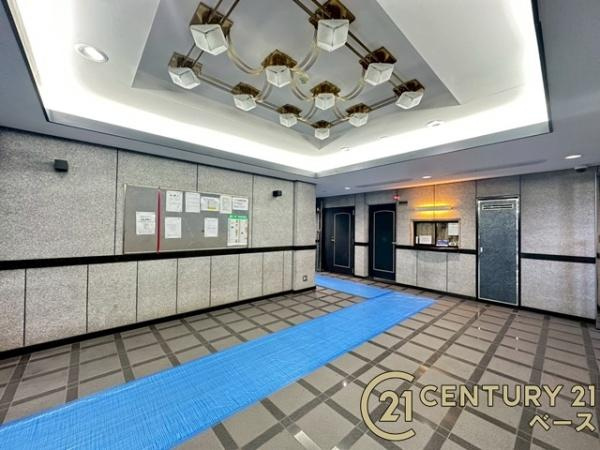 チサンマンション斑鳩３番館のエントランス|■現地撮影写真■落ち着いた雰囲気の綺麗なロビーです！