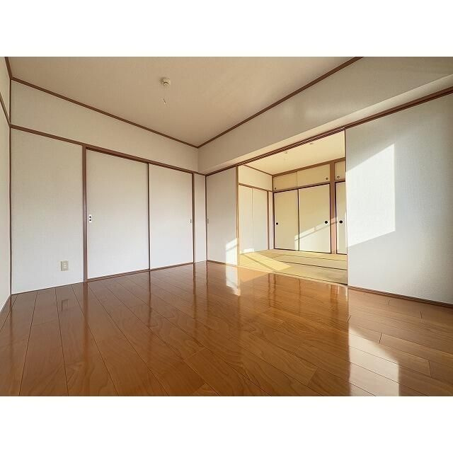 ラビアン花小金井（２年定期借家）の居間・リビング