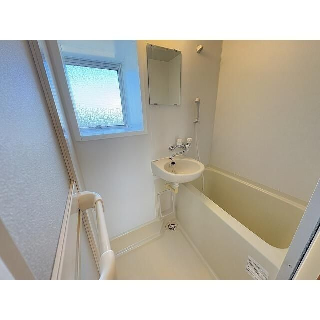 ラビアン花小金井（２年定期借家）の浴室