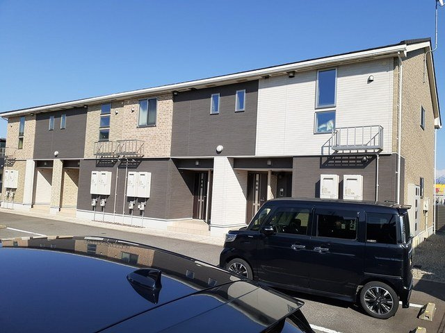 シャリオの外観|おしゃれな外観です