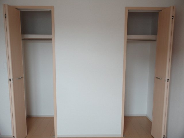 フェリスの収納|たっぷりとした収納スペースです