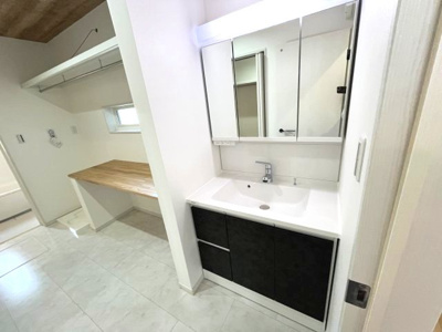 【独立洗面台】 | 大和高田市大字西坊城 全3区画 2号地 | 造作棚完備♪