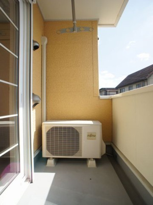 【バルコニー】 | ワイズⅠ | 日当たり良好！お洗濯物がたくさん干せます♪日当たり良好！お洗濯物がたくさん干せます♪