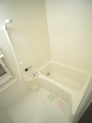 【浴室】 | プレーザントハウスＢ | ゆったり過ごせるお風呂です♪