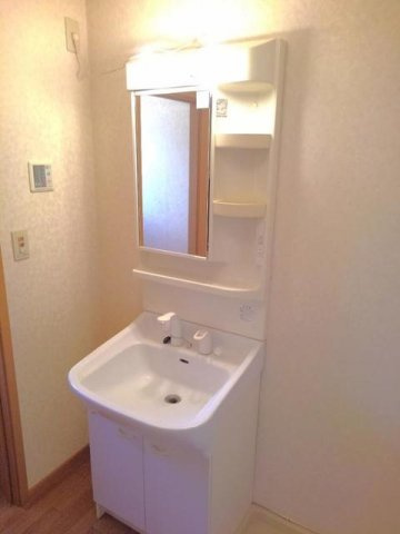 ル・ソレイユⅢの洗面所