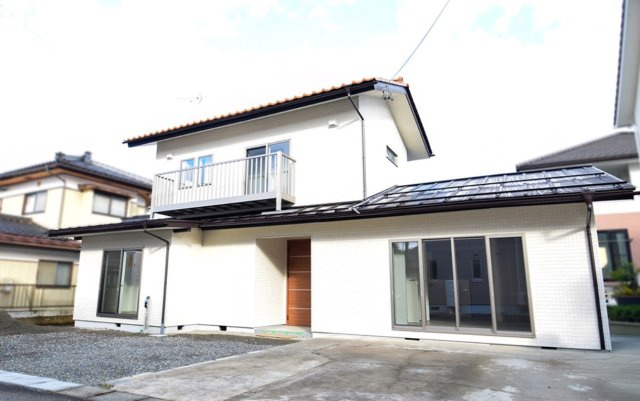 中野市南宮　中古戸建の外観|土地面積約72坪、ゆとりのあるお住まいです。