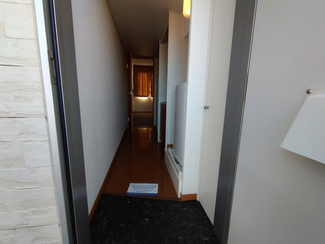レオパレスカメリアの玄関
