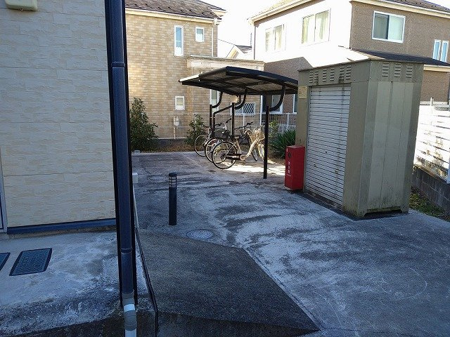 レオパレスカメリアのその他|駐輪場　原付＆自転車のみ駐輪可能
