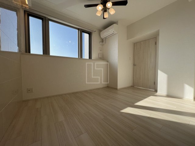 【居間・リビング】 | プレジオ難波ASIAN | プレジオ難波ASIAN（プレジオ難波アジアン）　リビング・ダイニングスペース