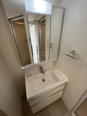 【独立洗面台】 | プレジオ難波ASIAN | プレジオ難波ASIAN（プレジオ難波アジアン）　独立洗面化粧台