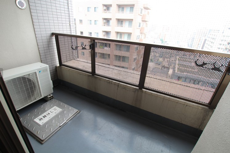 【バルコニー】