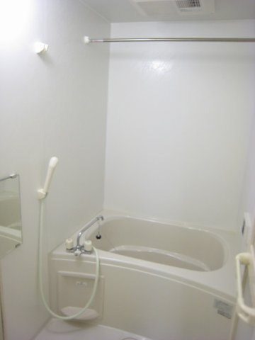 レオネクストウォーターリリーの浴室|追い焚き・浴室乾燥機付き