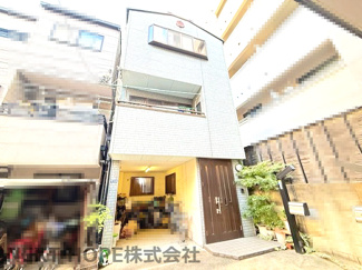 【外観】 | 東大阪市高井田本通1丁目中古戸建 | 平成１１年８月建築！車庫付き４DKの間取りです♪※居住中の為、事前にご連絡いただければご案内がスムーズです。