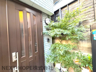 【玄関】 | 東大阪市高井田本通1丁目中古戸建 | 玄関ドアは二重ロックです♪