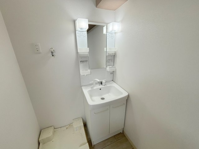 大拓ハイツ6の洗面所