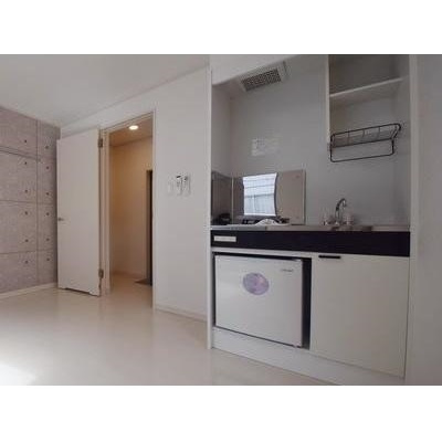 Run　off　fieldの内装|明るい色調の室内です