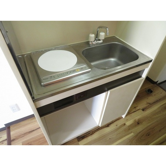 エバーグレース西府のキッチン|お料理しやすいキッチンです