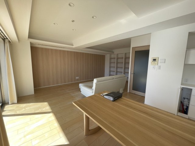 ※ダイニングテーブル以外は付属しません。