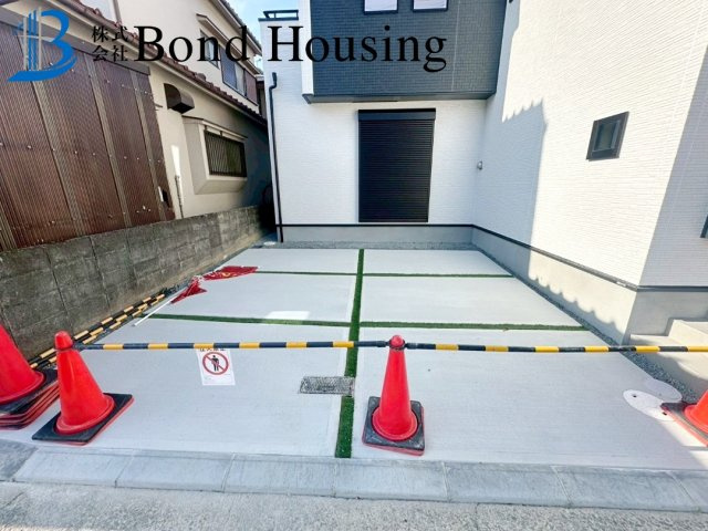 南東向きバルコニー・長期優良住宅　魚住町清水　限定1棟の駐車場
