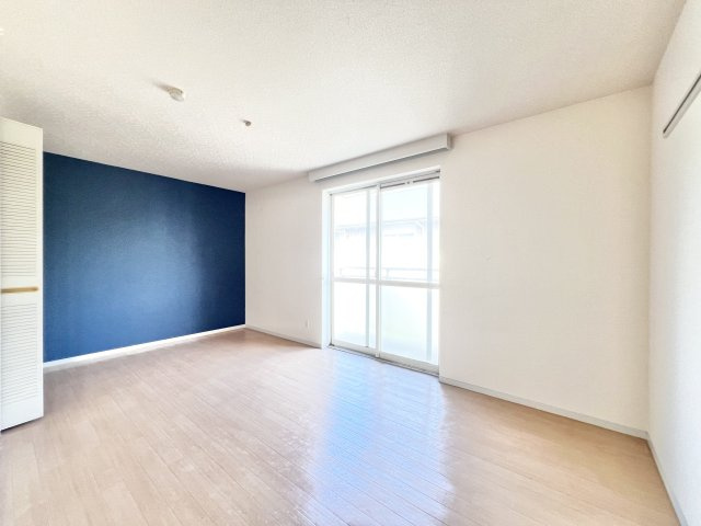 グランドサン伍番館の寝室|落ち着いて過ごせるお部屋なので、寝室にいかがでしょうか
