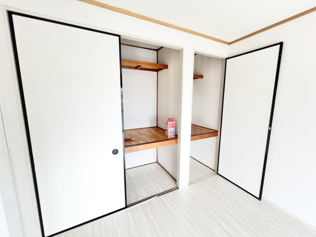 グランドサン伍番館の収納|※別部屋参考写真