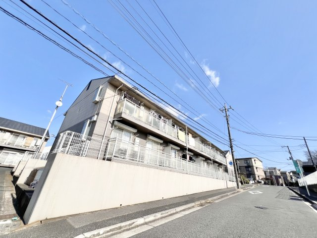 グランドサン伍番館の外観