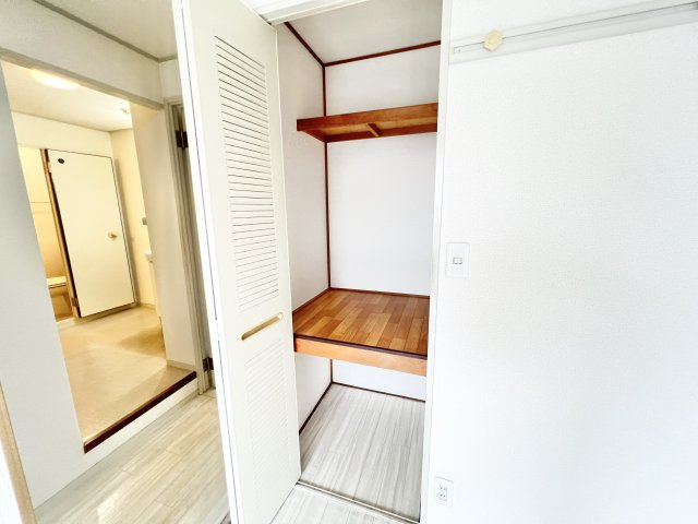 グランドサン伍番館の収納|※別部屋参考写真