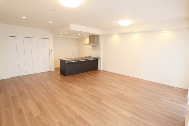 【居間・リビング】 | リベーラガーデンⅠ棟マリナタワー