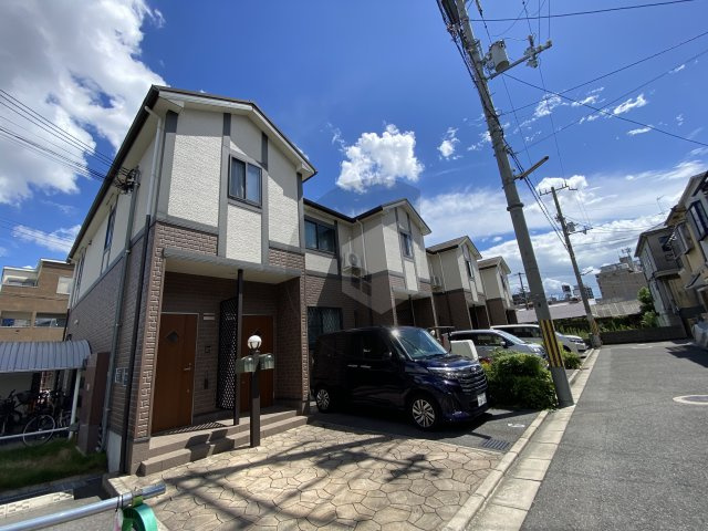 東大阪市森河内東１丁目のハイツ