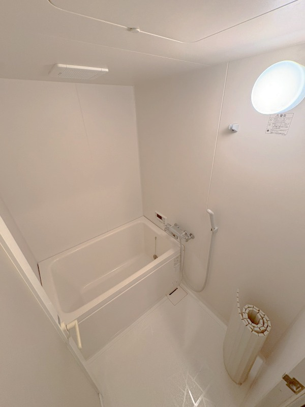 アパートメントカヤ田園調布の浴室|コンパクトで使いやすいお風呂です