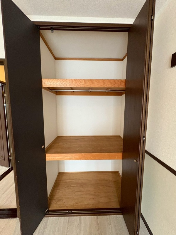 アパートメントカヤ田園調布の収納|こまごまとしたものを収納できそうですね