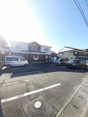 ウッドイン　１番館の駐車場