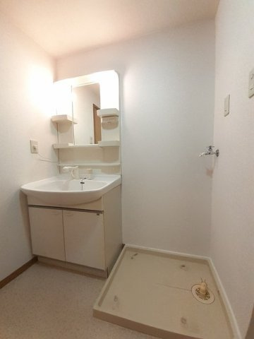 ウッドイン　１番館の洗面所