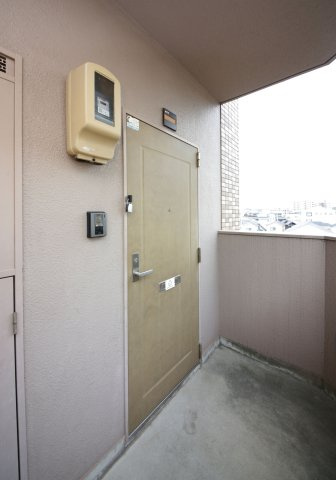 グラースコートの玄関