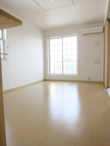 エスポワール梅ノ木　東館の居間・リビング