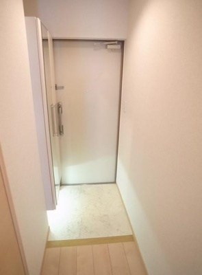 【玄関】 | プルミエール秋葉原