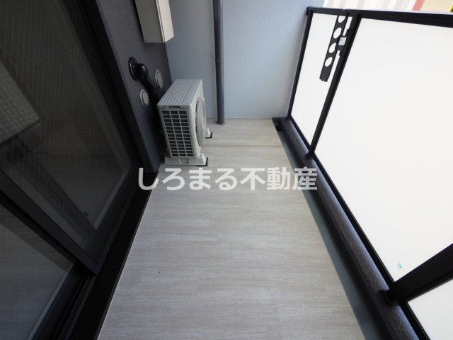 アプリーレ阿波座南のバルコニー