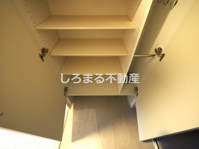 アプリーレ阿波座南の収納