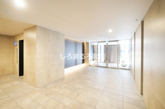 アプリーレ阿波座南のロビー