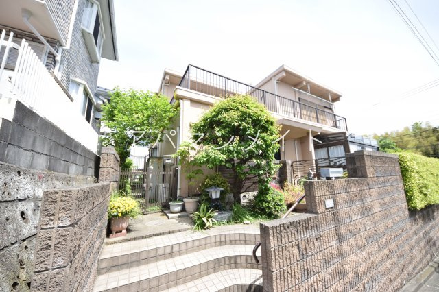 【外観】 | 戸塚区平戸３丁目併用住宅 | 閑静な住宅地です！
