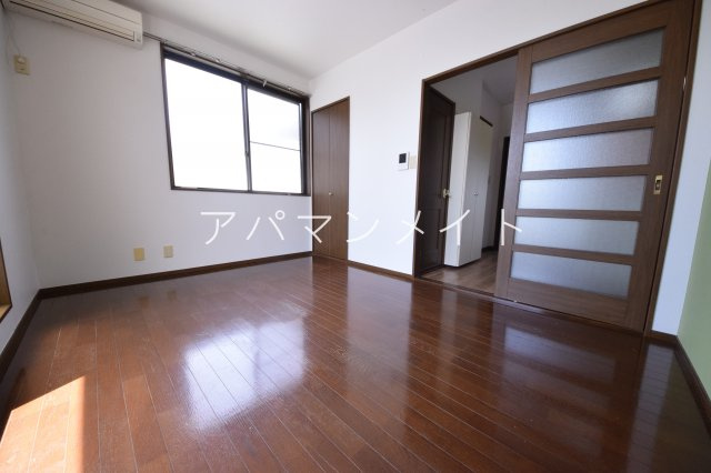 【子供部屋】 | 戸塚区平戸３丁目併用住宅 | 戸塚周辺ならアパマンメイトへＬｅｔｓ Ｇｏ ！