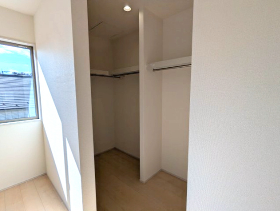 水戸市内原町　第12の洋室|採光・通風が良く毎朝気持ち良く起床ができ・・日中も日差しが降り注ぐ～暖かいお部屋です。（同施工物件）