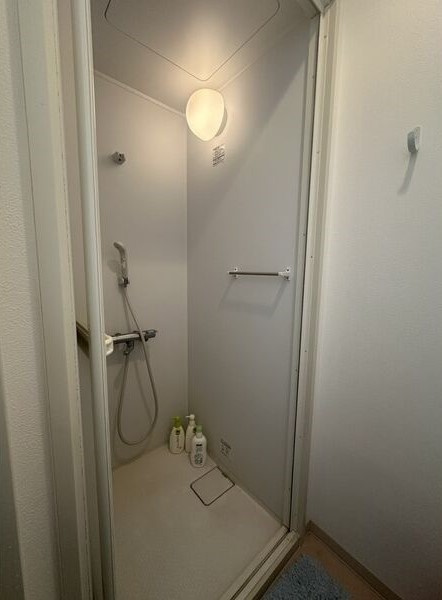 小山ビルのシャワールーム