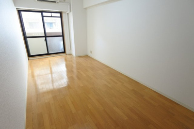 【居間・リビング】 | ロイヤルキャッスル