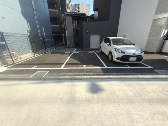 【駐車場】ファーストフィオーレ大阪ウエストウェルビング