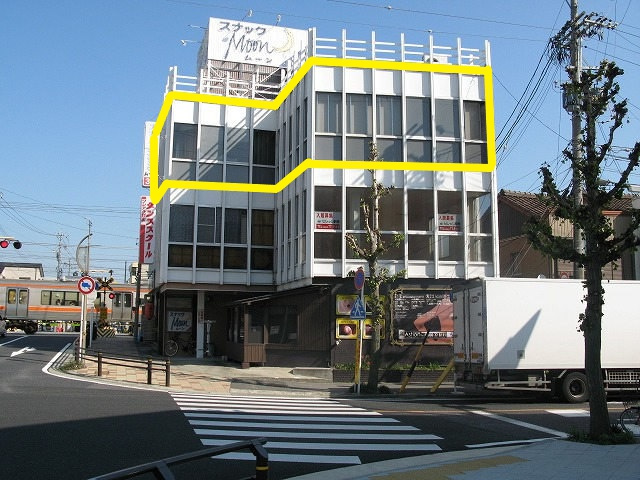 朝日町 英昌ビルの外観