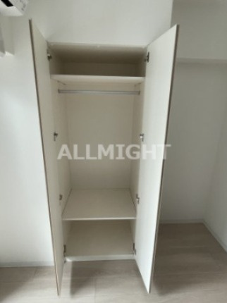 ＫＤＸレジデンス西調布（旧ＴＨＥ　ＰＡＬＭＳ西調布）の収納|※他部屋参考写真